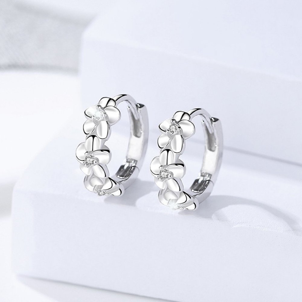 s925 Sterling Silver Flower Crystal Circle Hoop Earring For Women - Picture 3 of 6
